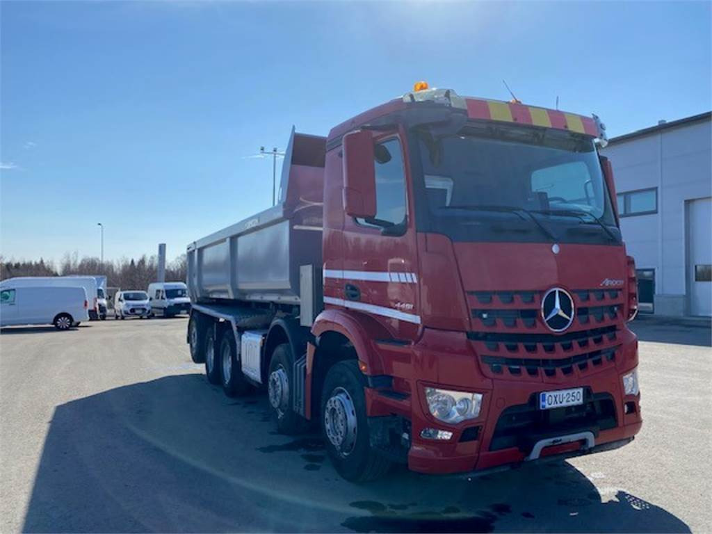 Mercedes-Benz Arocs 3251 10X4 - Sklápěč: obrázek 2 Mercedes-Benz Arocs 3251 10X4 - Sklápěč: obrázek 2