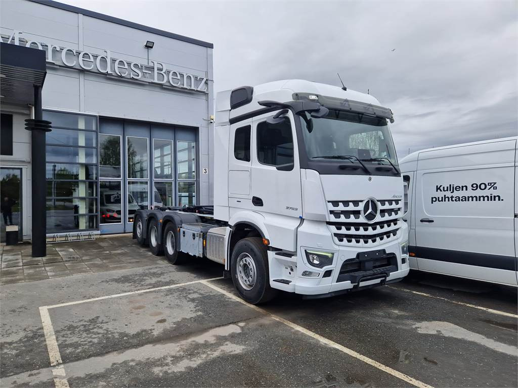 Mercedes-Benz Arocs 5 3253 8x4 L NLA MULTILIFT 24SL 5800 - Hákový nosič kontejnerů: obrázek 1 Mercedes-Benz Arocs 5 3253 8x4 L NLA MULTILIFT 24SL 5800 - Hákový nosič kontejnerů: obrázek 1