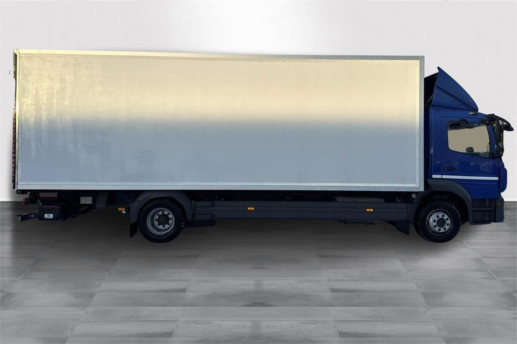 Mercedes-Benz Atego 1223L Ksa-kori + PL - Skříňový nákladní auto: obrázek 4 Mercedes-Benz Atego 1223L Ksa-kori + PL - Skříňový nákladní auto: obrázek 4