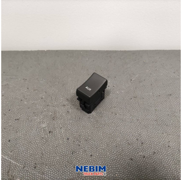 Volvo Volvo - 24296132 - Schakelaar AUX - Náhradní díly pro Nákladní auto: obrázek 1 Volvo Volvo - 24296132 - Schakelaar AUX - Náhradní díly pro Nákladní auto: obrázek 1