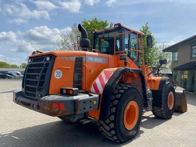 Doosan DL 300-3 (12005349) - Kolový nakladač: obrázek 5 Doosan DL 300-3 (12005349) - Kolový nakladač: obrázek 5