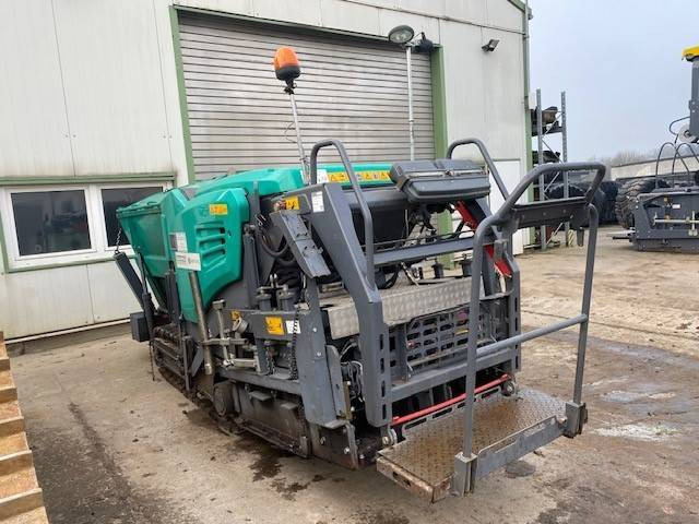 Vögele Super 800i MIETE / RENTAL (12001592) - Finišér: obrázek 5 Vögele Super 800i MIETE / RENTAL (12001592) - Finišér: obrázek 5