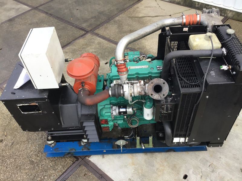 Cummins 120KVA GENERATOR QSB4.5 USED - Elektrický generátor: obrázek 5 Cummins 120KVA GENERATOR QSB4.5 USED - Elektrický generátor: obrázek 5
