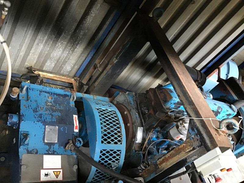 Ford 2714E POMP 550 BAR USED - Čerpadlo na vodu: obrázek 2 Ford 2714E POMP 550 BAR USED - Čerpadlo na vodu: obrázek 2