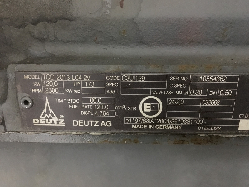 Stavební technika Deutz TCD2013L04 2V FOR PARTS: obrázek 6