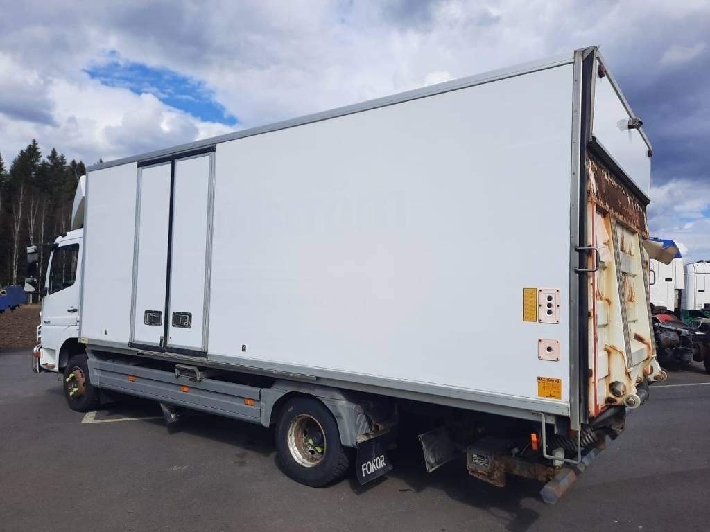Mercedes-Benz Atego 1022 - Skříňový nákladní auto: obrázek 4 Mercedes-Benz Atego 1022 - Skříňový nákladní auto: obrázek 4