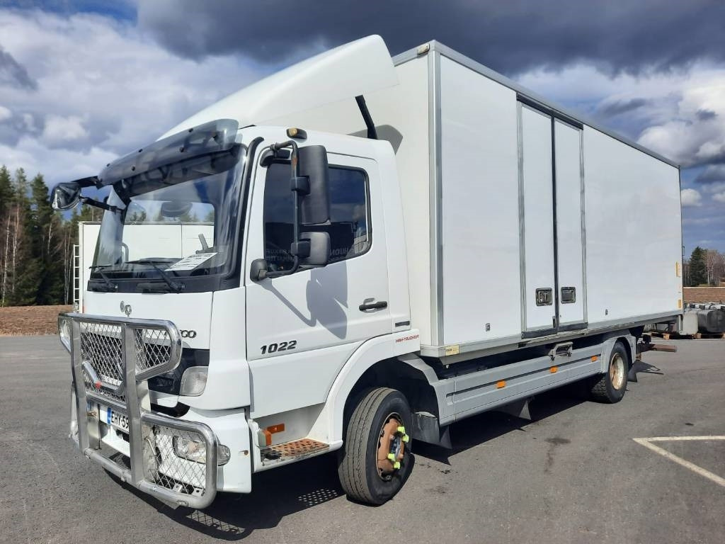 Mercedes-Benz Atego 1022 - Skříňový nákladní auto: obrázek 1 Mercedes-Benz Atego 1022 - Skříňový nákladní auto: obrázek 1