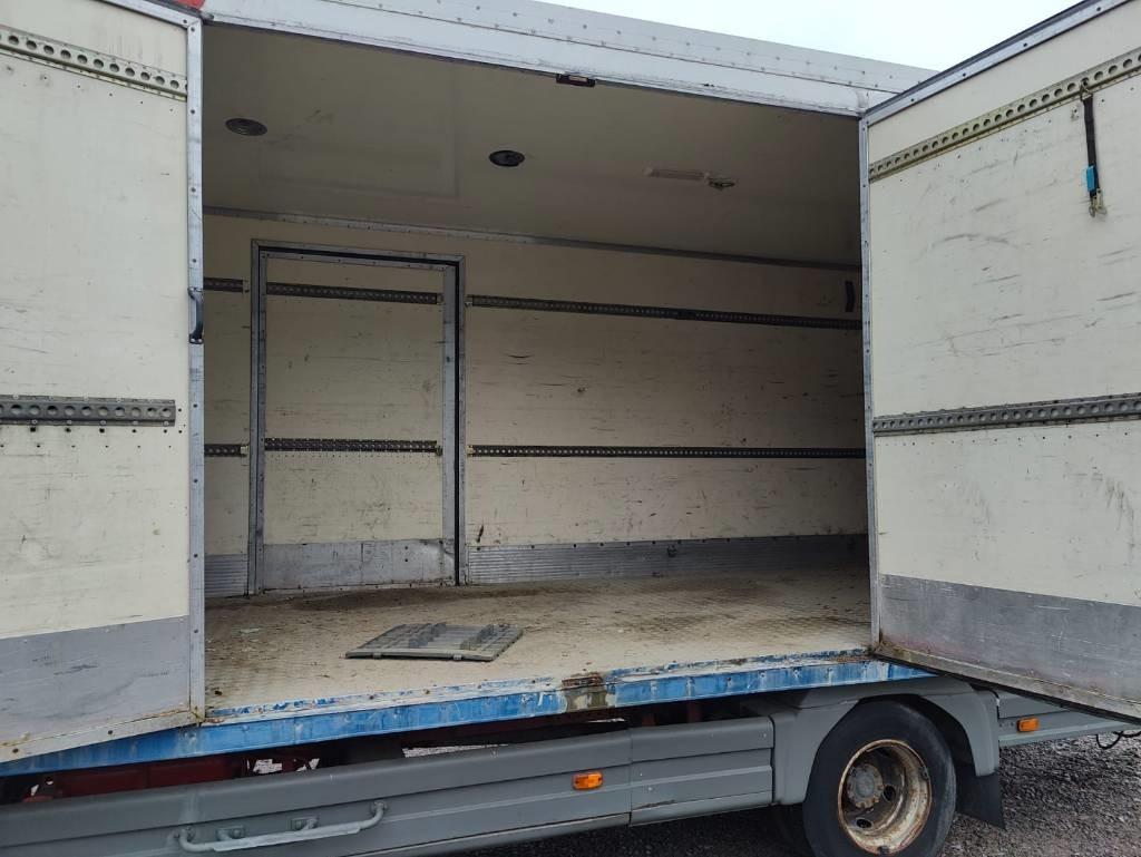 Mercedes-Benz Atego 1023 - Skříňový nákladní auto: obrázek 5 Mercedes-Benz Atego 1023 - Skříňový nákladní auto: obrázek 5