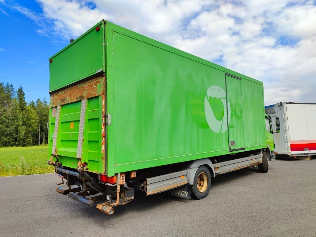 Mercedes-Benz Atego 1224 - Skříňový nákladní auto: obrázek 4 Mercedes-Benz Atego 1224 - Skříňový nákladní auto: obrázek 4