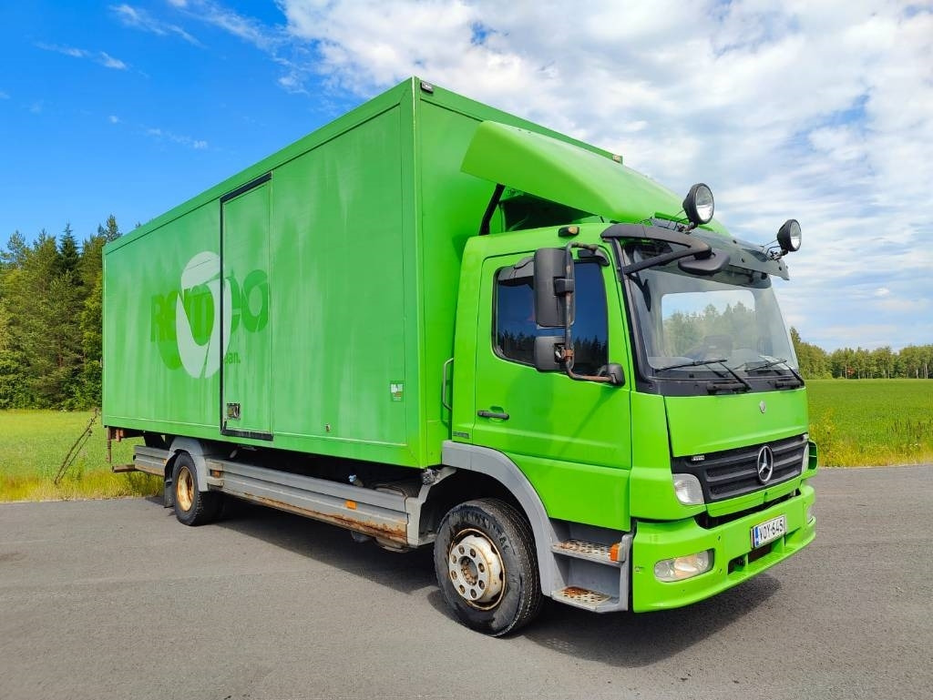 Mercedes-Benz Atego 1224 - Skříňový nákladní auto: obrázek 2 Mercedes-Benz Atego 1224 - Skříňový nákladní auto: obrázek 2