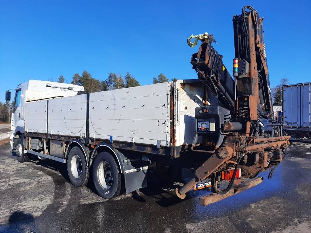 Sisu E12 - Auto s hydraulickou rukou: obrázek 3 Sisu E12 - Auto s hydraulickou rukou: obrázek 3