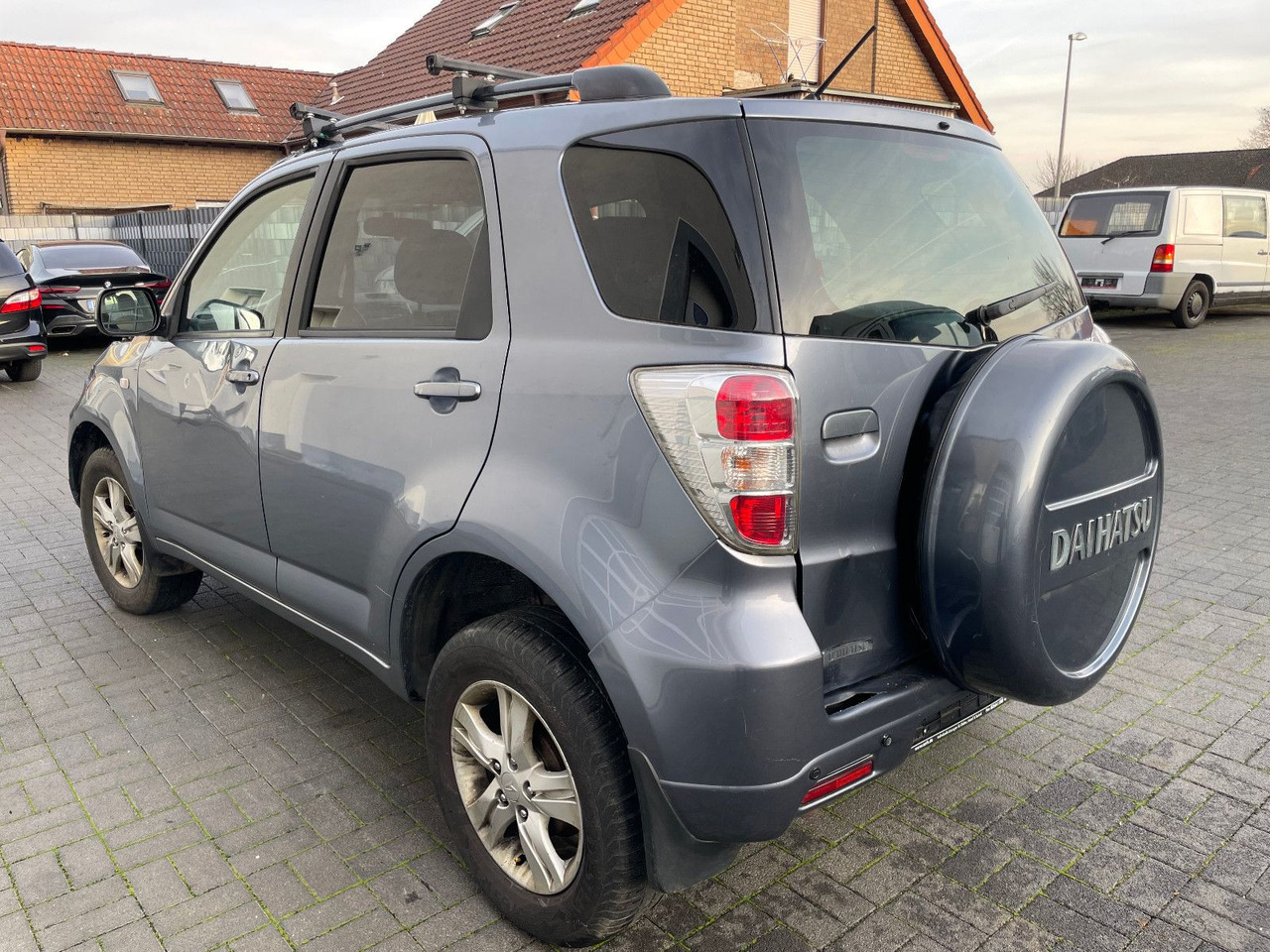 Daihatsu Terios 1.5i 4WD Top Unfall - SUV: obrázek 5 Daihatsu Terios 1.5i 4WD Top Unfall - SUV: obrázek 5