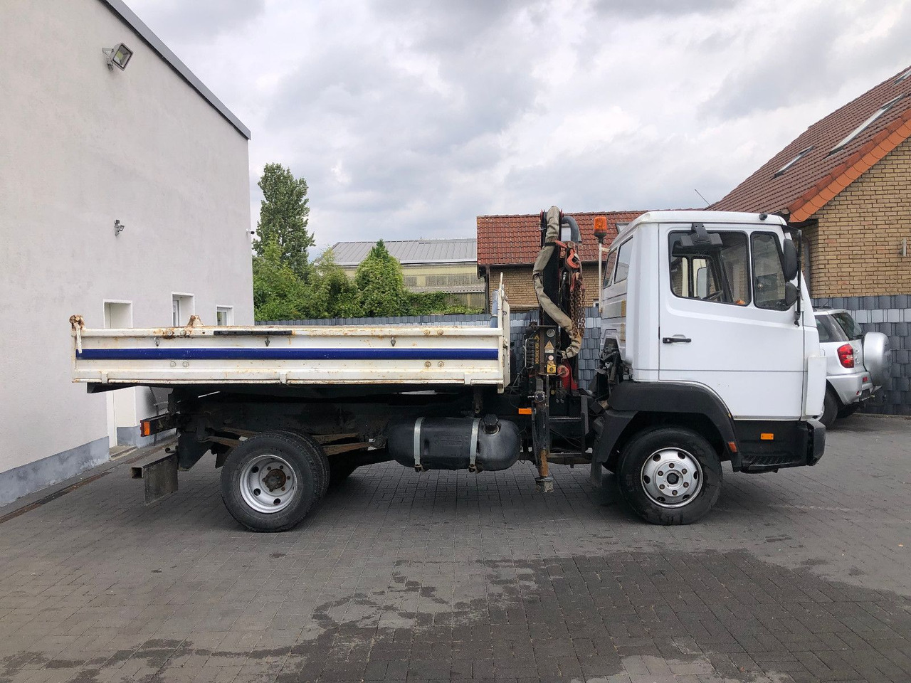 Mercedes-Benz 814 EcoPower, Kran - Dodávka sklápěč: obrázek 4 Mercedes-Benz 814 EcoPower, Kran - Dodávka sklápěč: obrázek 4
