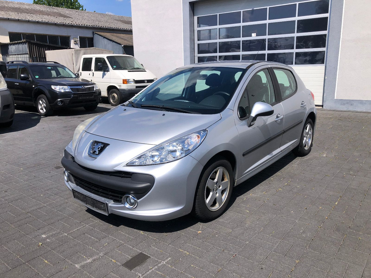 Peugeot 207 Urban Move 1.4i - Sedan: obrázek 3 Peugeot 207 Urban Move 1.4i - Sedan: obrázek 3