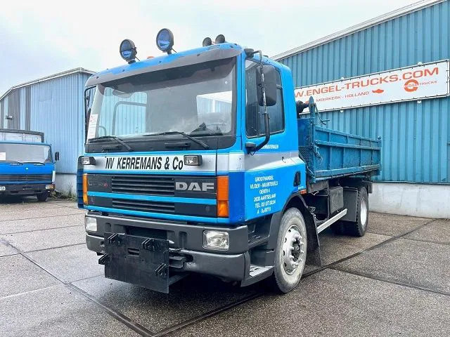 DAF 65.210 ATI 4x2 FULL STEEL KIPPER (EURO 2 / MANUAL GEARBOX / FULL STEEL SUSPENSION / P.T.O.) - Sklápěč: obrázek 1 DAF 65.210 ATI 4x2 FULL STEEL KIPPER (EURO 2 / MANUAL GEARBOX / FULL STEEL SUSPENSION / P.T.O.) - Sklápěč: obrázek 1