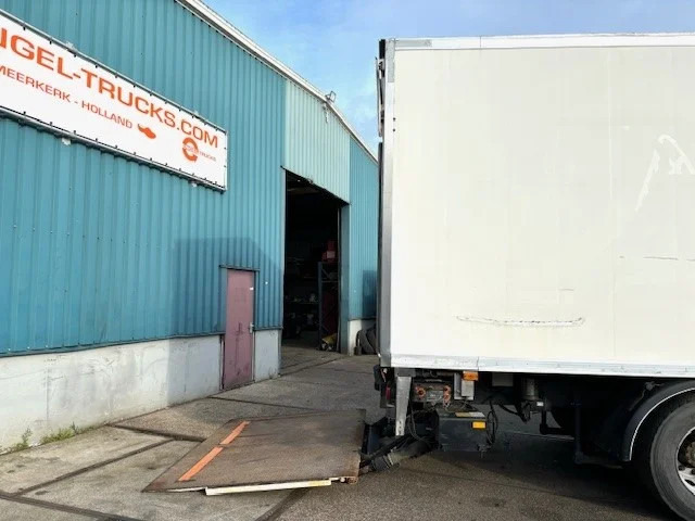 Izotermický nákladní automobil DAF CF 65.250 COOLING TRUCK WITH CARRIER D/E COOLER (EURO 5 / AS-TRONIC / 2.500 KG. LOADING PLATFORM): obrázek 12