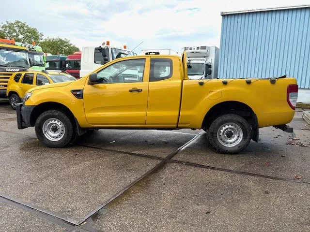 Ford Ranger 2.2TDCI 4x4 SUPERCAB PICK-UP (6 GEARS MANUAL GEARBOX / AIRCONDITIONING / ETC!!) RANGER 2.2TDCI 4x4 SUPERCAB PICK-UP - Pick-up: obrázek 5 Ford Ranger 2.2TDCI 4x4 SUPERCAB PICK-UP (6 GEARS MANUAL GEARBOX / AIRCONDITIONING / ETC!!) RANGER 2.2TDCI 4x4 SUPERCAB PICK-UP - Pick-up: obrázek 5
