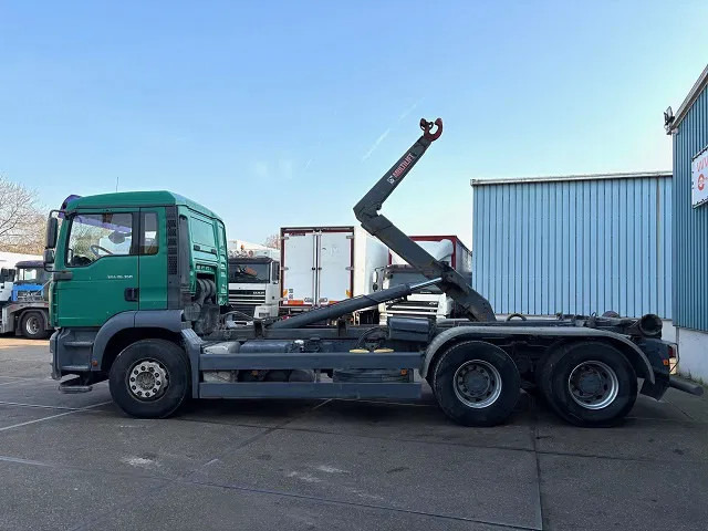 MAN TGA 26.360BB 6x4 FULL STEEL MULTILIFT HOOK-ARM (ZF16 MANUAL GEARBOX / FULL STEEL SUSPENSION / REDUCTION AXLES / AIRCONDITIONING) - Hákový nosič kontejnerů: obrázek 5 MAN TGA 26.360BB 6x4 FULL STEEL MULTILIFT HOOK-ARM (ZF16 MANUAL GEARBOX / FULL STEEL SUSPENSION / REDUCTION AXLES / AIRCONDITIONING) - Hákový nosič kontejnerů: obrázek 5