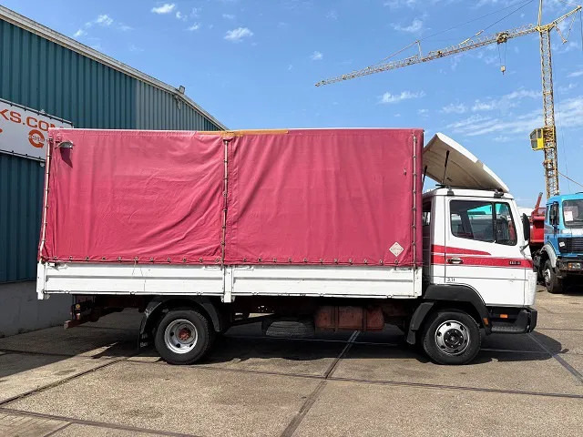 Mercedes-Benz LK 814 K 6-CILINDER FULL STEEL WITH TENT BOX / CATTLE BOX (MANUAL GEARBOX / FULL STEEL SUSPENSION) - Plachtový nákladní auto: obrázek 5 Mercedes-Benz LK 814 K 6-CILINDER FULL STEEL WITH TENT BOX / CATTLE BOX (MANUAL GEARBOX / FULL STEEL SUSPENSION) - Plachtový nákladní auto: obrázek 5