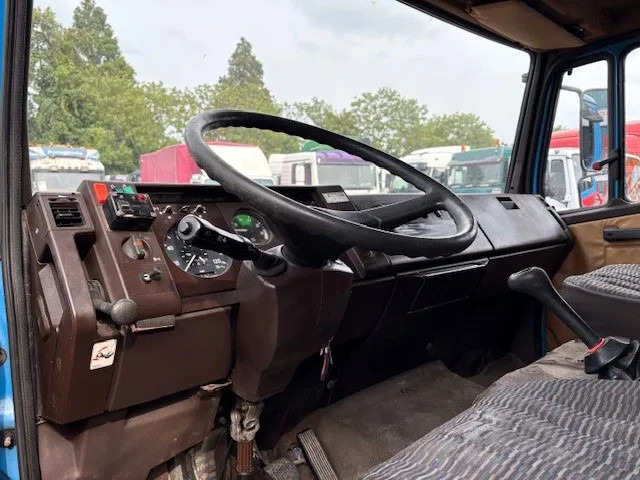 Přepravník automobilů Mercedes-Benz LK 814 RECOVERY TRUCK / CAR-MACHINE TRANSPORTER (6-CILINDER / MANUAL GEARBOX / FULL STEEL SUSPENSION / WINCH / HYDRAULIC RAMPS): obrázek 13