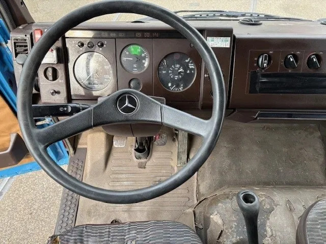 Přepravník automobilů Mercedes-Benz LK 814 RECOVERY TRUCK / CAR-MACHINE TRANSPORTER (6-CILINDER / MANUAL GEARBOX / FULL STEEL SUSPENSION / WINCH / HYDRAULIC RAMPS): obrázek 12