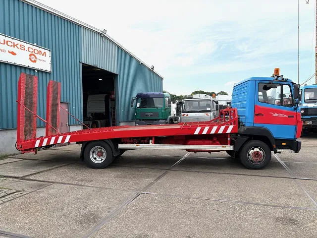 Mercedes-Benz LK 814 RECOVERY TRUCK / CAR-MACHINE TRANSPORTER (6-CILINDER / MANUAL GEARBOX / FULL STEEL SUSPENSION / WINCH / HYDRAULIC RAMPS) - Přepravník automobilů: obrázek 4 Mercedes-Benz LK 814 RECOVERY TRUCK / CAR-MACHINE TRANSPORTER (6-CILINDER / MANUAL GEARBOX / FULL STEEL SUSPENSION / WINCH / HYDRAULIC RAMPS) - Přepravník automobilů: obrázek 4