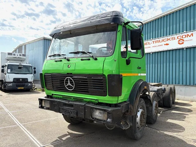 Mercedes-Benz SK 3335K 8x4 FULL STEEL CHASSIS (ZF16 MANUAL GEARBOX / RETARDER / FULL STEEL SUSPENSION / REDUCTION AXLES) - Podvozek s kabinou: obrázek 1 Mercedes-Benz SK 3335K 8x4 FULL STEEL CHASSIS (ZF16 MANUAL GEARBOX / RETARDER / FULL STEEL SUSPENSION / REDUCTION AXLES) - Podvozek s kabinou: obrázek 1
