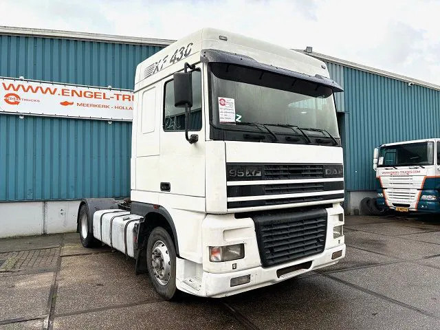 DAF 95.430 XF SPACECAB (EURO 3 / ZF16 MANUAL GEARBOX / ZF-INTARDER / AIRCONDITIONING) - Tahač: obrázek 2 DAF 95.430 XF SPACECAB (EURO 3 / ZF16 MANUAL GEARBOX / ZF-INTARDER / AIRCONDITIONING) - Tahač: obrázek 2