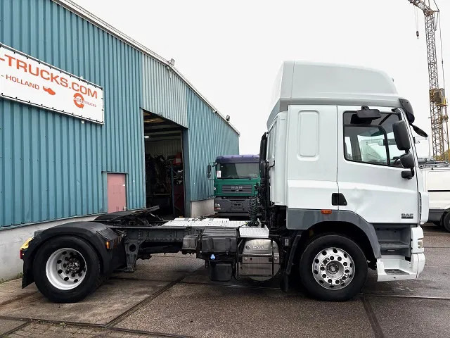 DAF CF 85.460 SPACECAB 4x2 (AS-TRONIC / MX-BRAKE / AIRCONDITIONING / ADR-VLG / FRIDGE / EURO 5 / ETC.) - Tahač: obrázek 4 DAF CF 85.460 SPACECAB 4x2 (AS-TRONIC / MX-BRAKE / AIRCONDITIONING / ADR-VLG / FRIDGE / EURO 5 / ETC.) - Tahač: obrázek 4