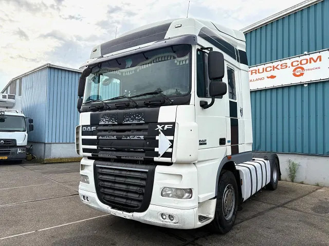 DAF XF 105.460 ATE SPACECAB (EURO 5 / ZF16 MANUAL GEARBOX / 995+500 LITER DIESELTANK / FRIDGE UNDER BED / ETC.) - Tahač: obrázek 1 DAF XF 105.460 ATE SPACECAB (EURO 5 / ZF16 MANUAL GEARBOX / 995+500 LITER DIESELTANK / FRIDGE UNDER BED / ETC.) - Tahač: obrázek 1