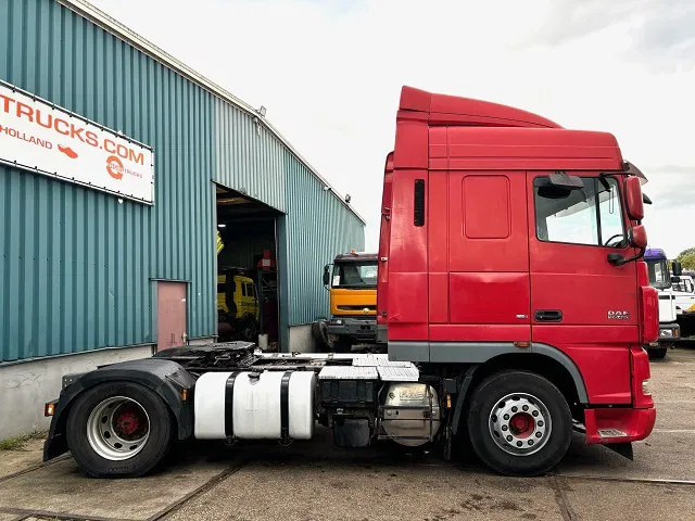 DAF XF 105.460 SPACECAB (ZF16 MANUAL GEARBOX / MX-BRAKE / 870+430 LITER TANK / AIRCONDITIONING / FRIDGE) - Tahač: obrázek 4 DAF XF 105.460 SPACECAB (ZF16 MANUAL GEARBOX / MX-BRAKE / 870+430 LITER TANK / AIRCONDITIONING / FRIDGE) - Tahač: obrázek 4