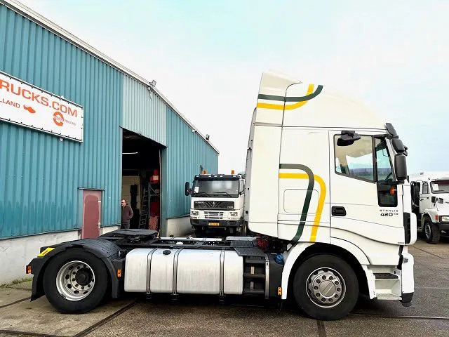 Iveco Stralis AS440S42T/P HI-WAY DUTCH TRUCK (APK/TUV -> 02-2024 / EURO 6 / AS-TRONIC / 2 TANKS / LEATHER SEATS / FRIDGE) - Tahač: obrázek 4 Iveco Stralis AS440S42T/P HI-WAY DUTCH TRUCK (APK/TUV -> 02-2024 / EURO 6 / AS-TRONIC / 2 TANKS / LEATHER SEATS / FRIDGE) - Tahač: obrázek 4