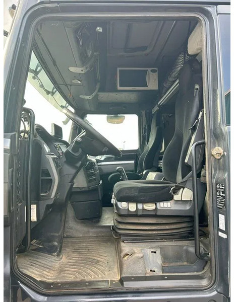 Tahač MAN TGX 26.480BLS XLX 6x2 (ZF16 MANUAL GEARBOX / EURO 5 / SLIDING FIFTH WHEEL / LIFT-AXLE / STEERING AXLE / AIRCONDITIONING): obrázek 9