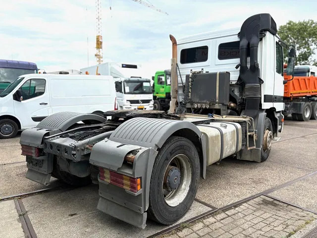 Mercedes-Benz Actros 1848 LS (MP1) 4x2 TRACTOR (EPS WITH CLUTCH / RUDUCTION AXLE / HYDRAULIC KIT / AIRCONDITIONING / ETC) - Tahač: obrázek 3 Mercedes-Benz Actros 1848 LS (MP1) 4x2 TRACTOR (EPS WITH CLUTCH / RUDUCTION AXLE / HYDRAULIC KIT / AIRCONDITIONING / ETC) - Tahač: obrázek 3