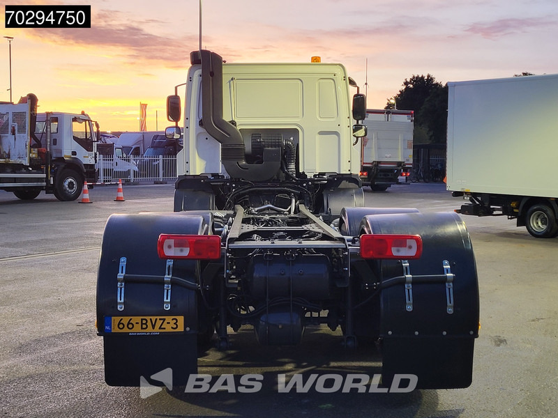 DAF CF 300 6X2 NEW chassis Lift/Steering Axle ACC Retarder Euro 6 - Podvozek s kabinou: obrázek 3 DAF CF 300 6X2 NEW chassis Lift/Steering Axle ACC Retarder Euro 6 - Podvozek s kabinou: obrázek 3