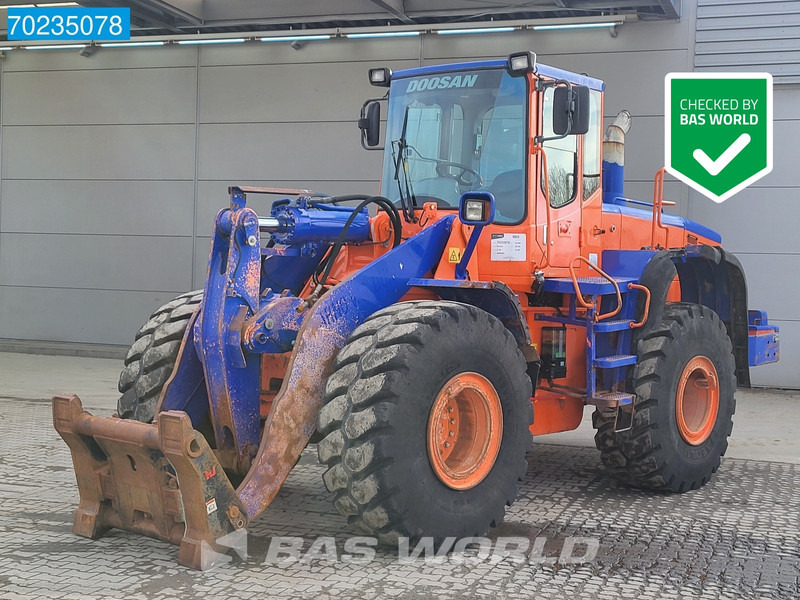 Doosan DL300 DUTCH DEALER MACHINE - NEW WATER PUMP - Kolový nakladač: obrázek 1 Doosan DL300 DUTCH DEALER MACHINE - NEW WATER PUMP - Kolový nakladač: obrázek 1