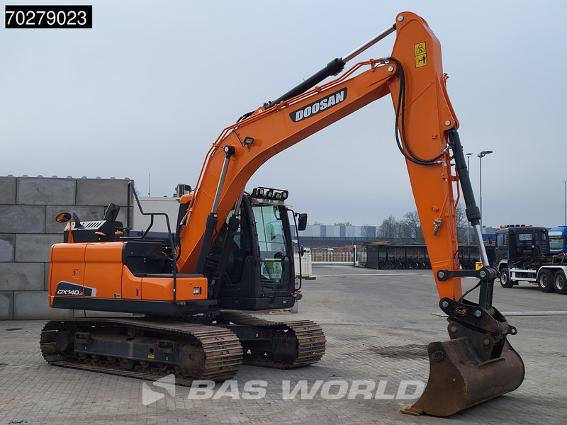 Pásové rýpadlo Doosan DX140 LC-5: obrázek 11