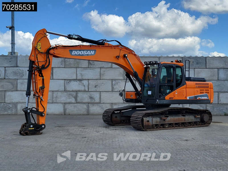Doosan DX225 LC-5 3 BUCKETS - Pásové rýpadlo: obrázek 2 Doosan DX225 LC-5 3 BUCKETS - Pásové rýpadlo: obrázek 2