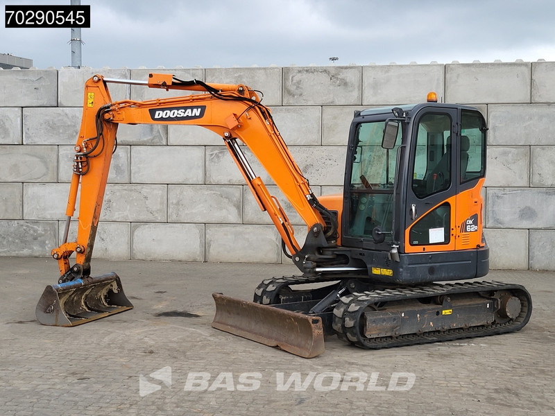 Doosan DX62 R-3 3 BUCKETS - A/C - Mini rýpadlo: obrázek 2 Doosan DX62 R-3 3 BUCKETS - A/C - Mini rýpadlo: obrázek 2