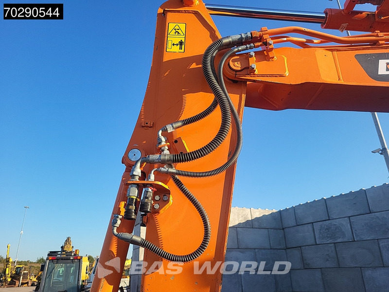 Mini rýpadlo Doosan DX63-3: obrázek 13