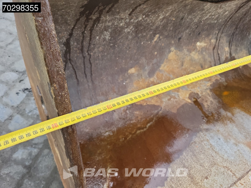 Pásové rýpadlo Hitachi ZX225 USR: obrázek 15