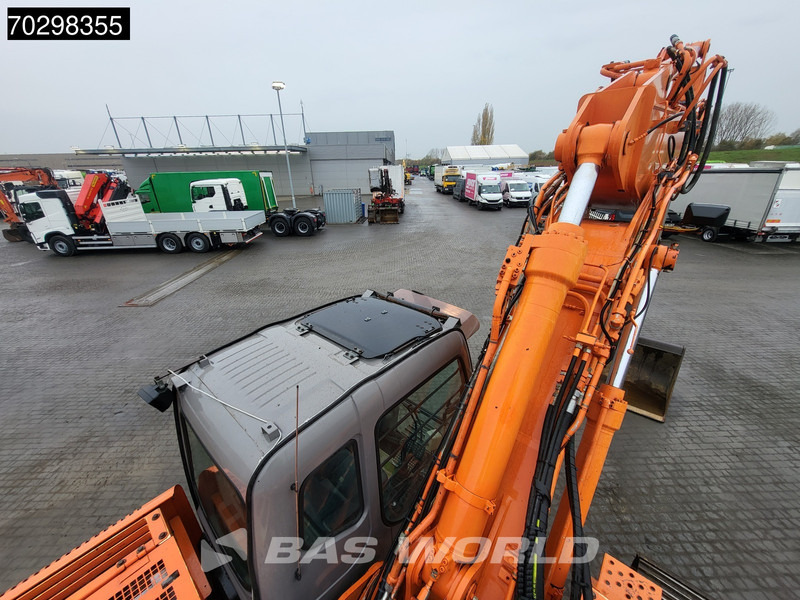 Pásové rýpadlo Hitachi ZX225 USR: obrázek 16