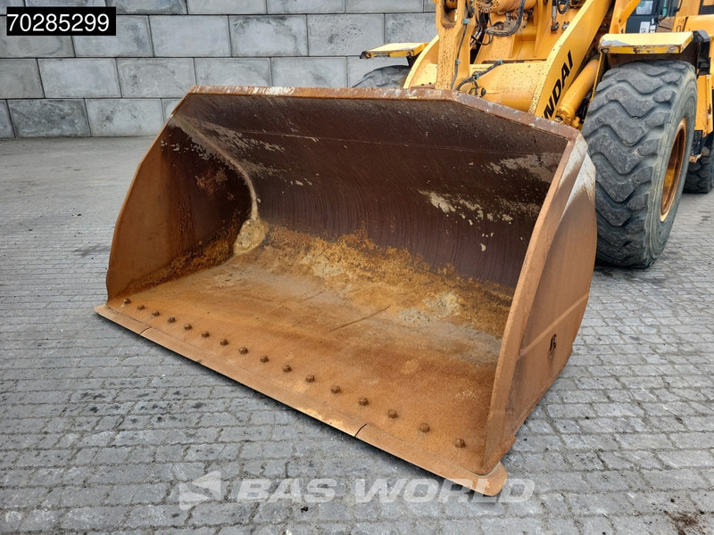 Kolový nakladač Hyundai HL955: obrázek 12