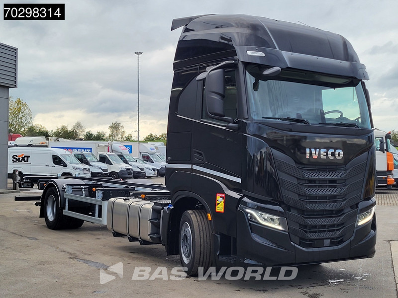 Iveco S-Way 460 4X2 NEW!! BDF Automatic Full air ACC Led Euro 6 - Kontejnérový podvozek/ Výměnná nástavba: obrázek 3 Iveco S-Way 460 4X2 NEW!! BDF Automatic Full air ACC Led Euro 6 - Kontejnérový podvozek/ Výměnná nástavba: obrázek 3