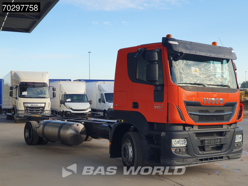 Iveco Stralis 330 4X2 - Podvozek s kabinou: obrázek 3 Iveco Stralis 330 4X2 - Podvozek s kabinou: obrázek 3