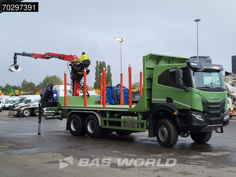 Iveco T-Way 450 6X6 UNUSED! Palfinger Q150Z Crane Retarder Holztransport Big-Axle LED Euro 6 - Lesovůz, Auto s hydraulickou rukou: obrázek 3 Iveco T-Way 450 6X6 UNUSED! Palfinger Q150Z Crane Retarder Holztransport Big-Axle LED Euro 6 - Lesovůz, Auto s hydraulickou rukou: obrázek 3