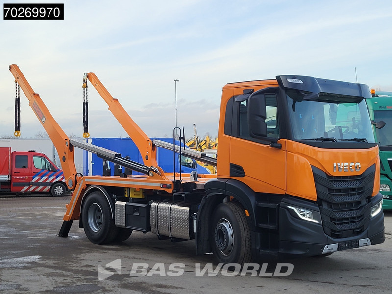 Iveco X-Way 360 4X2 NEW! HIAB 12tons skiploader Automatic Euro 6 - Ramenový nosič kontajnerov: obrázek 3 Iveco X-Way 360 4X2 NEW! HIAB 12tons skiploader Automatic Euro 6 - Ramenový nosič kontajnerov: obrázek 3