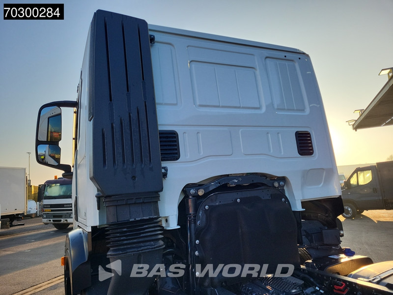 Iveco X-Way 500 X-Way 6X4 NEW 6x4 chassis Sleepercab Rear Air suspension Automatic Euro 6 - Podvozek s kabinou: obrázek 5 Iveco X-Way 500 X-Way 6X4 NEW 6x4 chassis Sleepercab Rear Air suspension Automatic Euro 6 - Podvozek s kabinou: obrázek 5