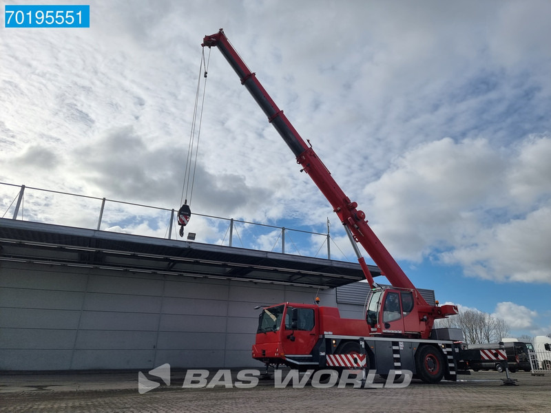 Liebherr LTM1030 LOW HOURS - REMOTE CONTROL - Terénní jeřáb: obrázek 2 Liebherr LTM1030 LOW HOURS - REMOTE CONTROL - Terénní jeřáb: obrázek 2