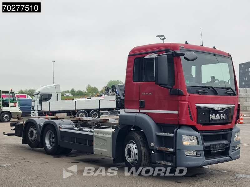 MAN TGS 26.320 6X2 BDF ADR Lift+lenkasche Automatic Euro 6 - Kontejnérový podvozek/ Výměnná nástavba: obrázek 3 MAN TGS 26.320 6X2 BDF ADR Lift+lenkasche Automatic Euro 6 - Kontejnérový podvozek/ Výměnná nástavba: obrázek 3